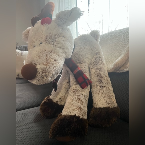 Two Encore Giant Plush Reindeer ๐ฆ Christmas ๐ Holiday - Picture 4 of 11